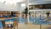Village Hotel Wirral - Pools