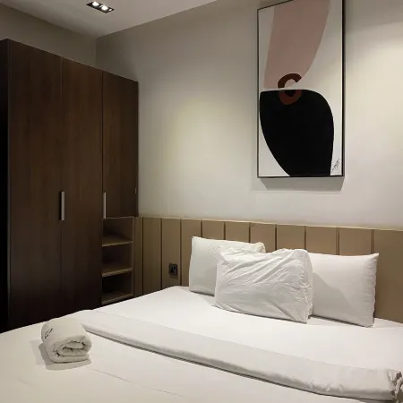 GREYFIELD APARTMENT 2