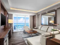 Conrad Fort Lauderdale Beach Hotels near Davis Park