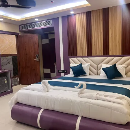 Royal Classic Hotel