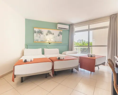 บลูซี มิรามาร์ ฟูเอนจิโรลา โรงแรมใกล้หาดฟูเอนกิโรลา