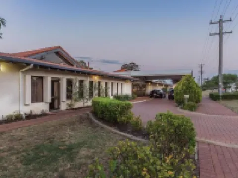 Banksia Motel Hotels in Collie