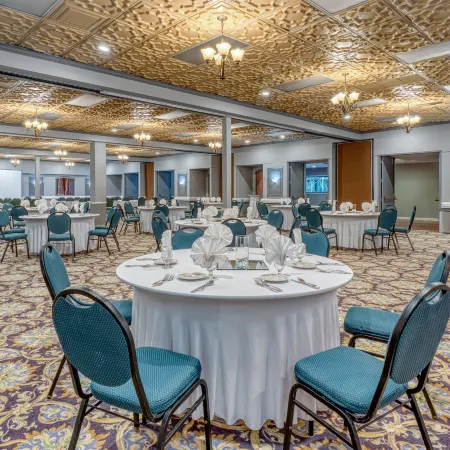 SureStay Plus Hotel by Best Western Reno Airport