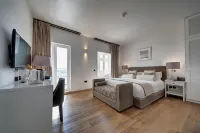 66 Saint Paul's & Spa