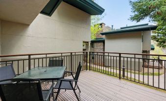 Tamarack Townhomes - CoralTree Residence Collection