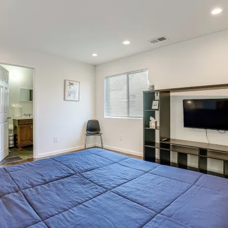 Explore the East Bay! Family-Friendly Home w/ Yard