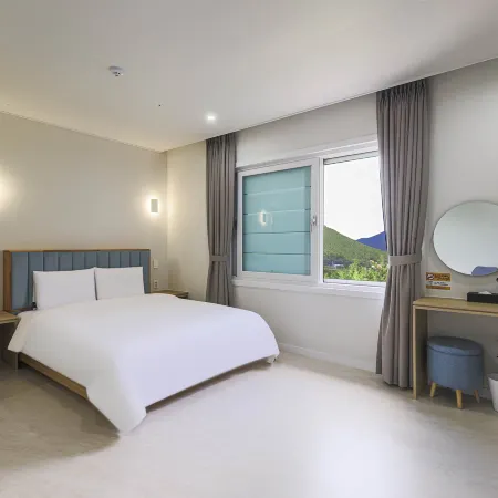 Ulju Dung-eok Alps Oncheon&Hotel Отели рядом с достопримечательностью «Аметистовый пещерный комплекс Часучжон»