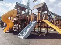 Lake Community Retreat - Family Parks