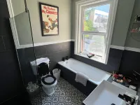 Spacious House in Guildford Hotels in Guildford