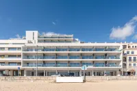 GuestReady - Solace Beach Sesimbra - Pool