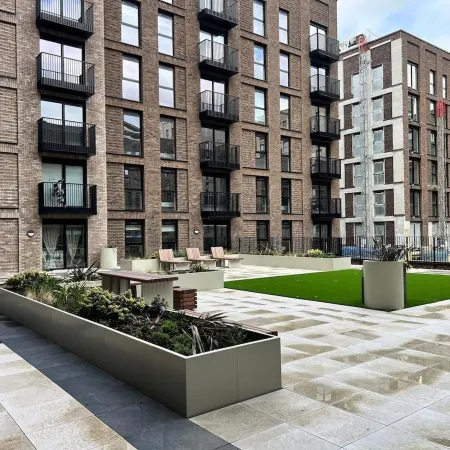 Sleeps 3 - Garden and Parking - Near Old Trafford