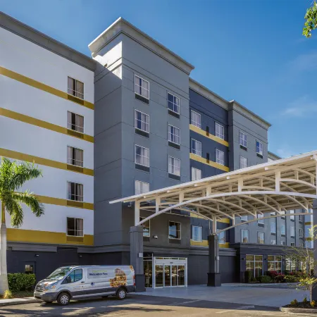 DoubleTree by Hilton Sarasota Bradenton Airport