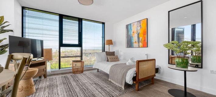 Rooftop Flat Stunning City View by City SuperHost Ξενοδοχεία στην πόλη Trafford