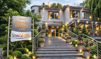 Hotel Szara Willa Hotel di 