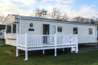 Static Caravan 3 Bed Sleeps 8 Dog Friendly Parking Hotels in 