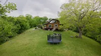 Relaxing family friendly cabin that lets you escape and enjoy nature