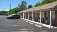 Wellington Inn - parking