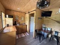 Meadowlark Cabin - Quiet Nature Escape w/ Creek & 150 Acres