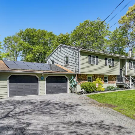 Trailside Escape! Cozy Stormville Apartment