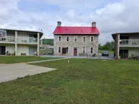 Hometown Inn Staunton VA near Hwy 11