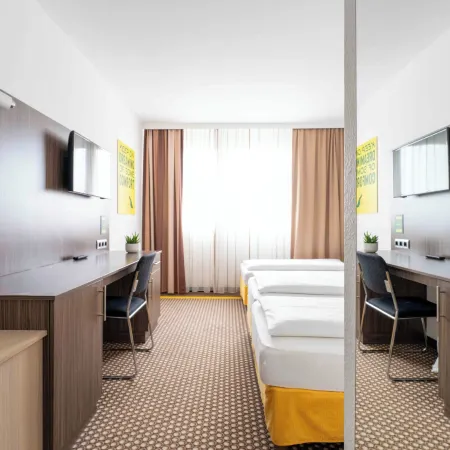 SLEEEP Hotel Vösendorf Отели рядом с достопримечательностью «23. Лизинг»