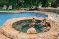 Hidden Valley Wilderness Lodge - Hot Tub