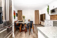 2-Story 3BR House, Backyard, BBQ, Piano - บังกะโล