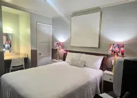 Harry's Mancave - A Vintage Motel on the Historic 395 Route - the New Star Motel Experience -  Apartamentos vacacionales