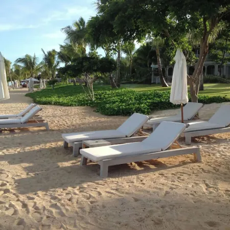 Lovely Apartment in Flic en Flac, Close to the Beach and All Amenities.
