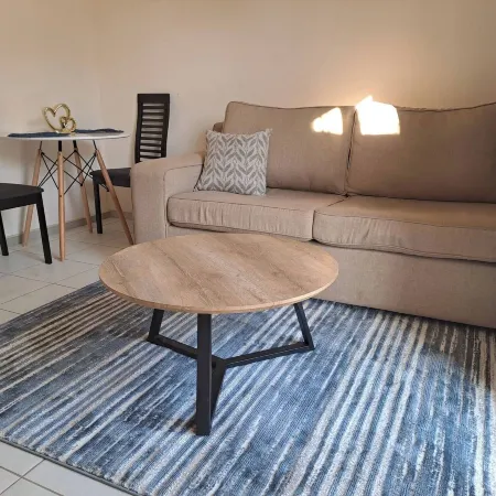 Hazel Haven 2 Guest House Отели рядом с достопримечательностью «Торговый центр West End Centre»