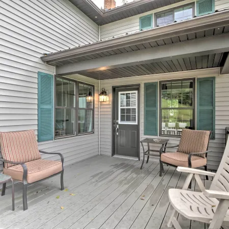 Pet-Friendly Spring Grove Home w/ Serene Yard!
