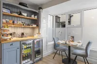 Beach Front Guest House - Frühstück