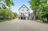 Historic Hewitt Onion Tower Apt 2 Studio in Central Marquette with Sauna Access - 4-Star