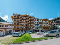 Jufa Alpenhotel Saalbach - parking