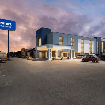 Comfort Inn & Suites Evansville Airport