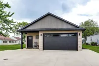 Brand New Relaxing River Retreat: Lake Erie Access - 4-Star