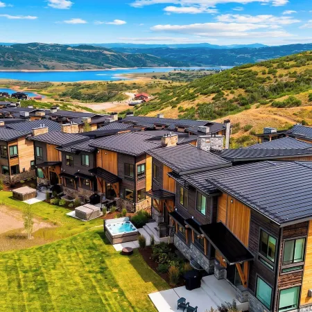 Reel & Ridge by Avantstay 2 Hot Tubs + Private Sauna + Movie Room + Fire Pit
