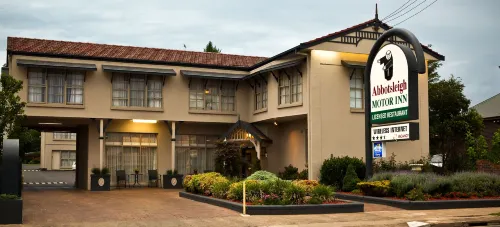 Abbotsleigh Motor Inn - parcheggio
