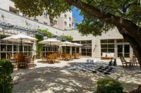 Hilton San Antonio Hill Country - parking