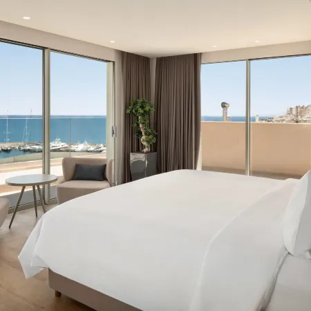 Wyndham Residences Piraeus Marina Zeas