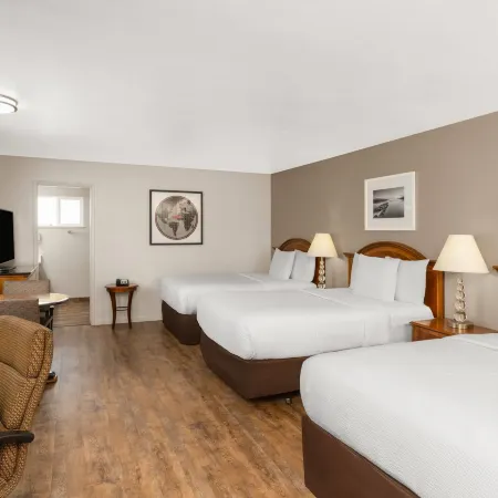Ramada Bayside Inn and Suites