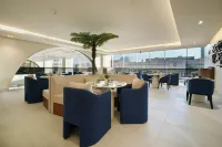 Nova M Hotel Edge By Rotana - Aamiainen