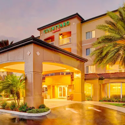 Courtyard by Marriott West Palm Beach Airport Hotels near Palm Beach County Convention Center