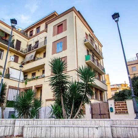 Lovely Sea View Apartment Lido di Ostia, 30 minutes from  center of Rome, Wi-Fi
