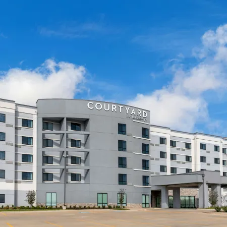 Courtyard by Marriott Sherman