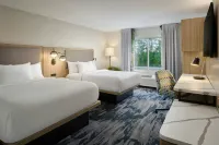 Fairfield Inn & Suites Brunswick - parking