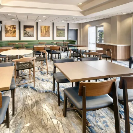 Fairfield Inn & Suites Toronto Brampton