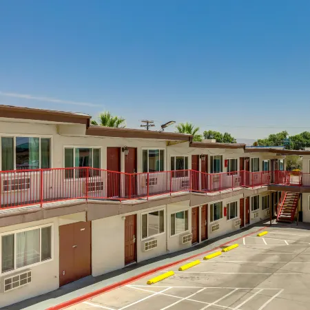 Red Roof Inn Needles