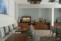 โรงแรมอะเบรโก - พร้อมอาหารเช้า