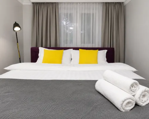 M.O.O.N. APARTMENTS Nauryzbay Batyr Apartments 赛兰附近的飯店